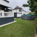 Garten mit Pool